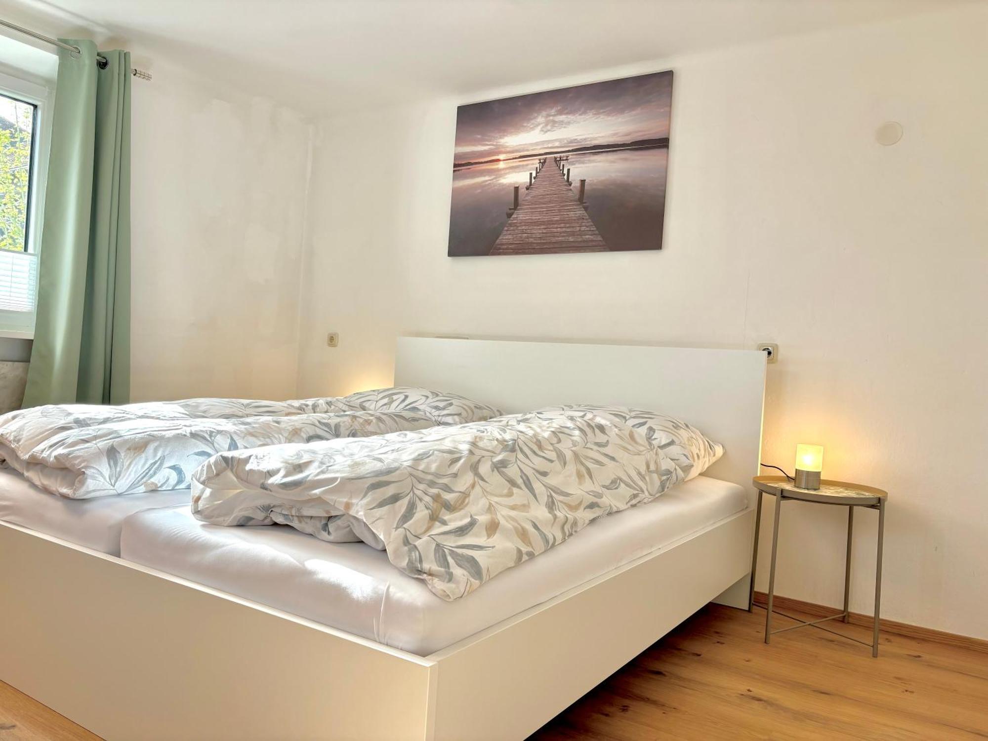 Gaesthaus "Seeblick" Seekirchen am Wallersee Ruang foto