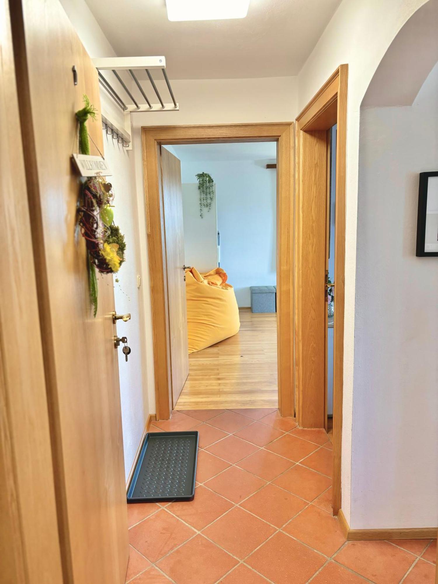 Gaesthaus "Seeblick" Seekirchen am Wallersee Bagian luar foto