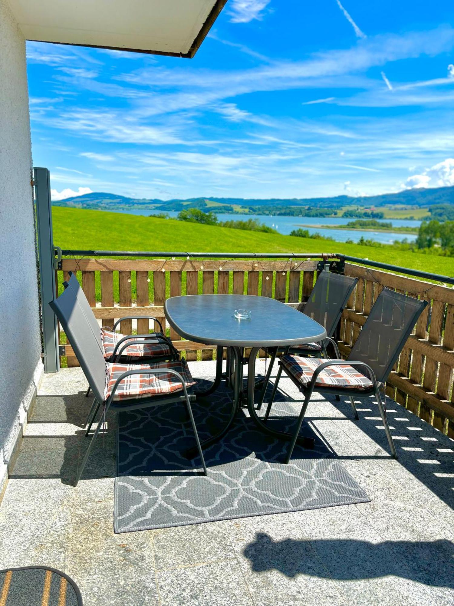 Gaesthaus "Seeblick" Seekirchen am Wallersee Bagian luar foto